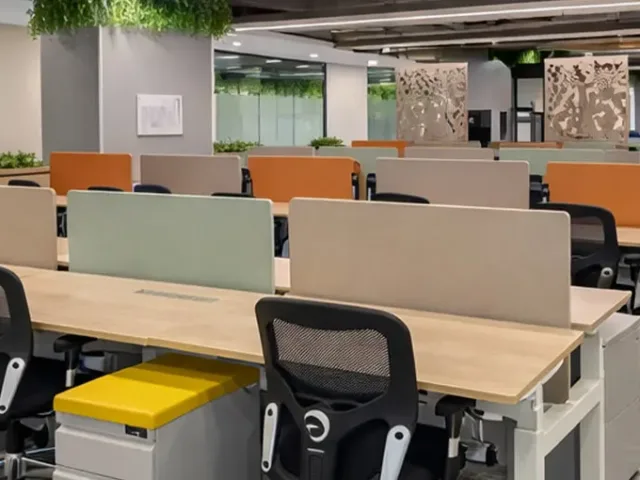 Hybrid Workspace Solutions(Office + Co-Working)